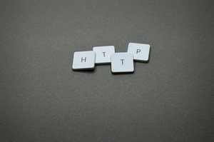 Fond GRIS avec LES lettres H T T P dans un style touche de clavier